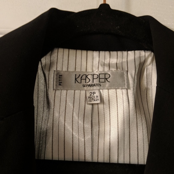 solid black short sleeved blazer - Picture 2 of 3